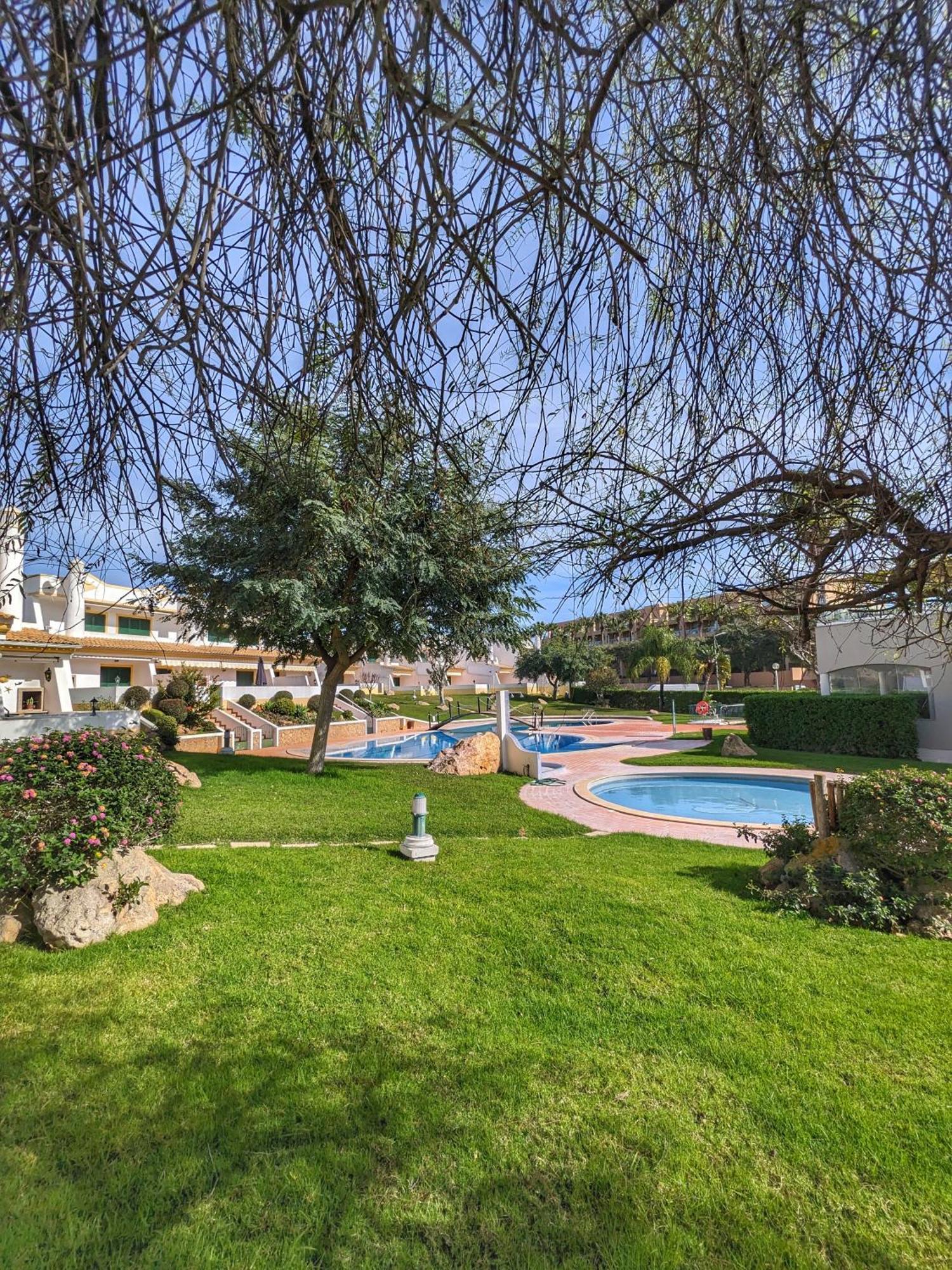 Townhouse 700M From Sao Rafael Beach Albufeira Exteriör bild