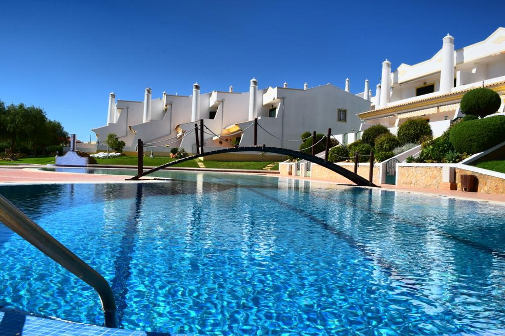 Townhouse 700M From Sao Rafael Beach Albufeira Exteriör bild